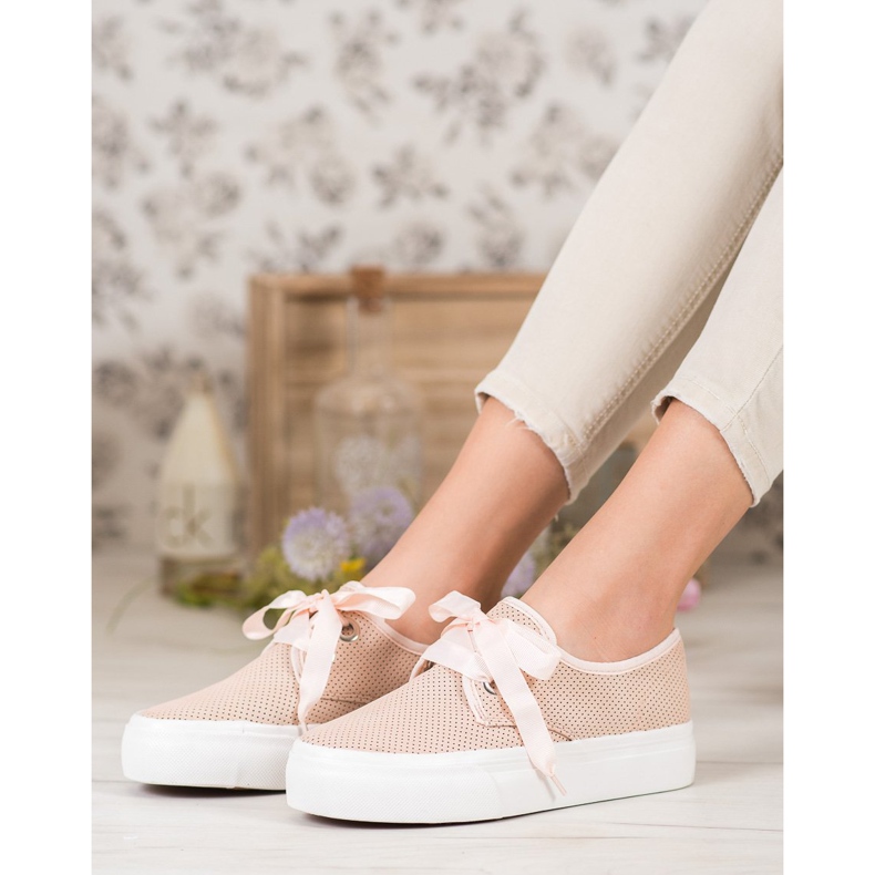 Kylie Lenkkarit sidottu nauhalla ruskea 1