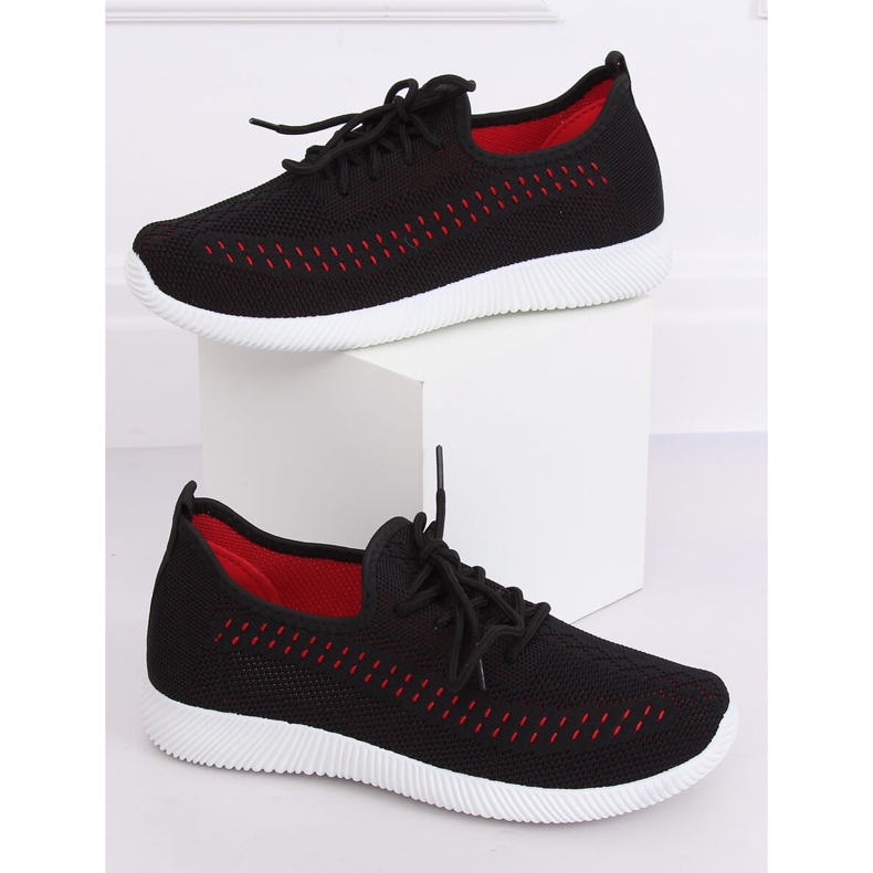 Musta MG1517 Mustat urheilukengät 1