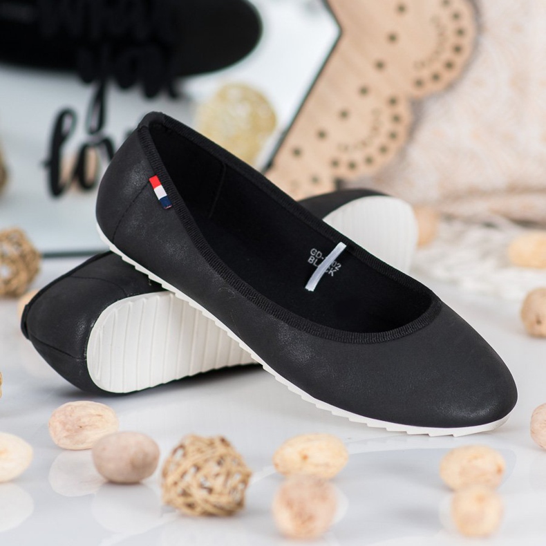 Goodin Urheilu ballerinat musta 1