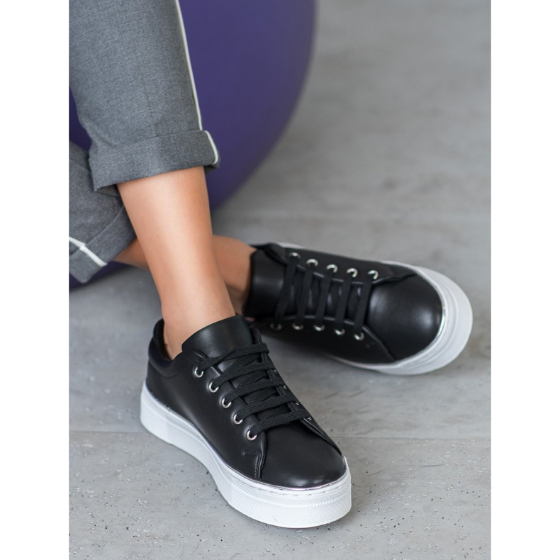 SDS Urheilukengät alustalla musta 1