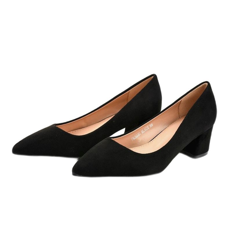 Mustat pumput pylväässä, joka on valmistettu eko-mokkanahasta FM3030 keltainen 1