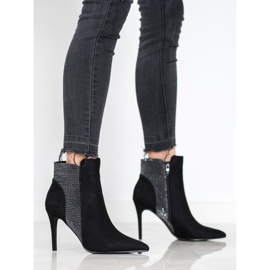 SHELOVET Mokkanahkakengät korkealla korolla musta 1