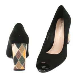 Mokkanahkaiset pumput Sergio Leone PB135 musta 4