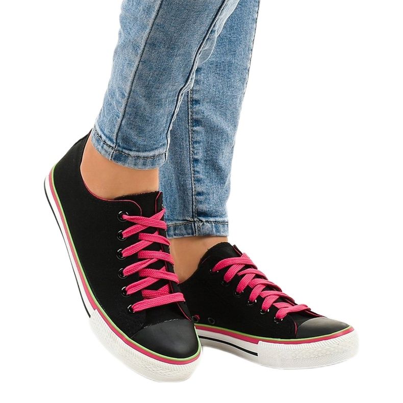 Mustat klassiset matalat tennarit W03 vihreä 2