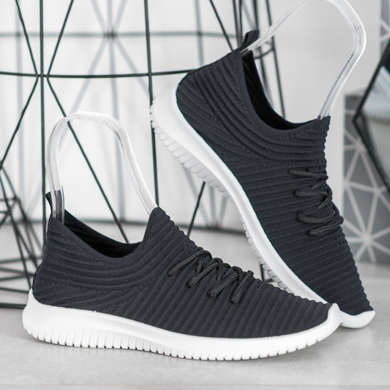 SHELOVET Tekstiiliset Slip-On-kengät musta 1