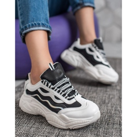 SHELOVET Tennarit alustalla valkoinen musta 2