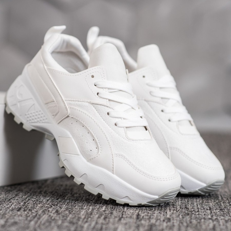 MCKEYLOR Urheilukengät valkoinen 1