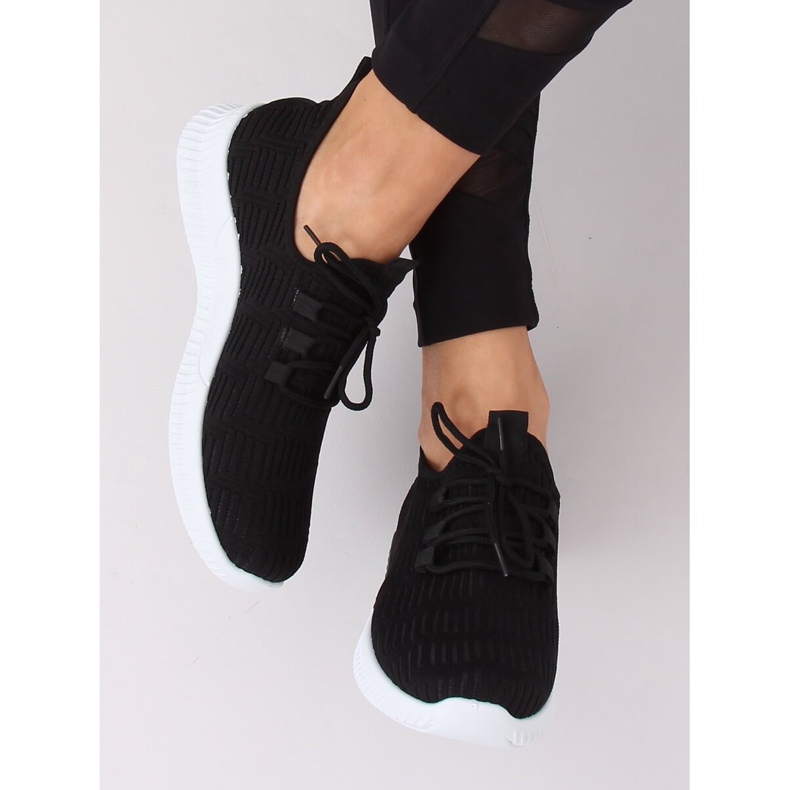 Mustat G-330 mustat urheilukengät 2