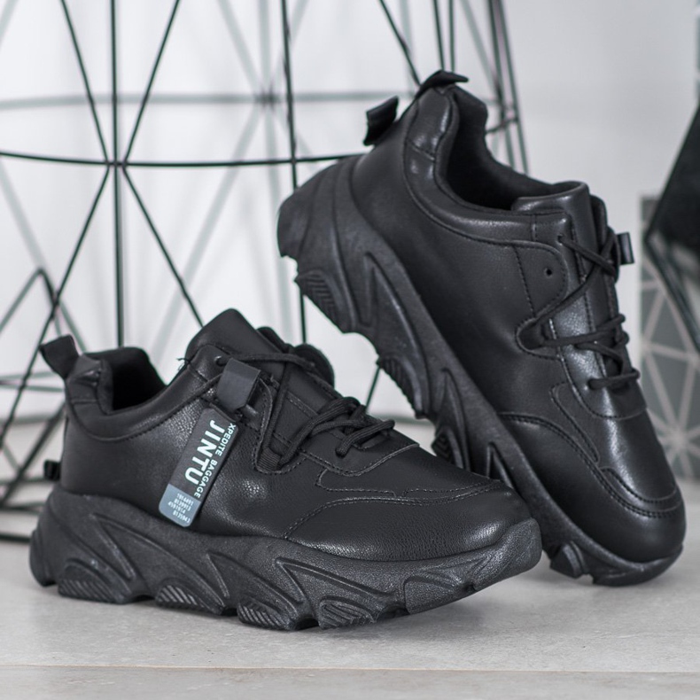 Bella Paris Pitsiset mustat lenkkarit 2