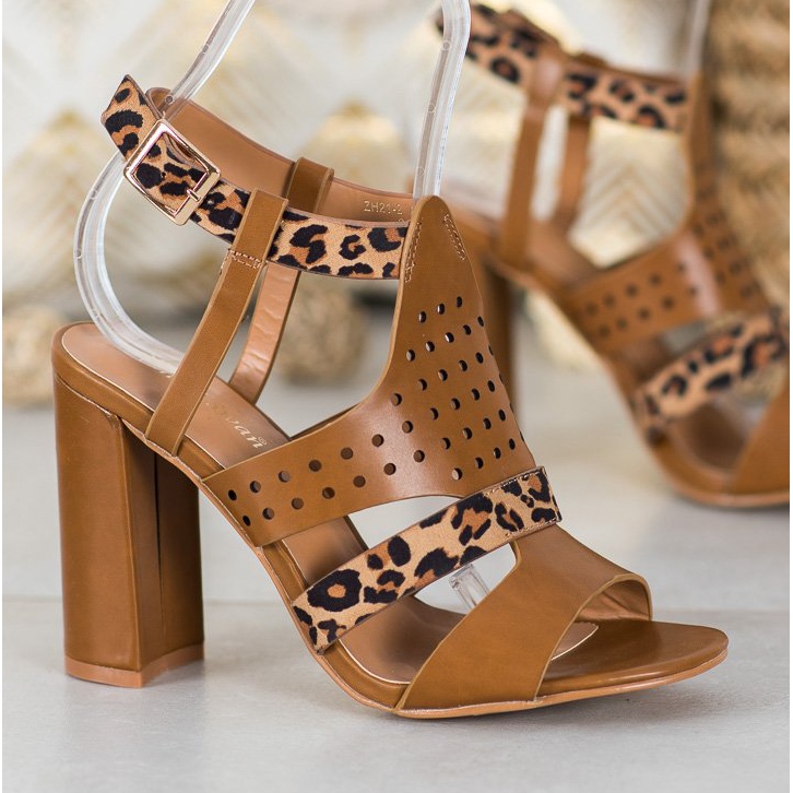 Small Swan Leopardikuvioiset avoimet sandaalit ruskea 1