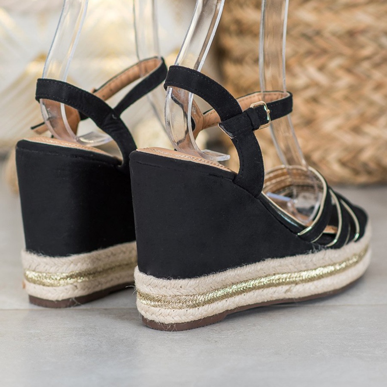 Small Swan Suede Wedge Sandaalit musta 1
