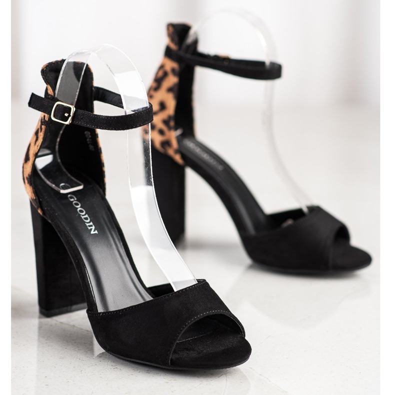 Goodin Pumput, joissa on pilkkuja ruskea musta 2