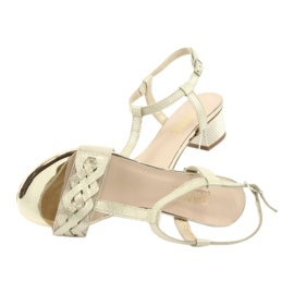 Gamis Naisten nahkaiset sandaalit beige/kulta 3936 5