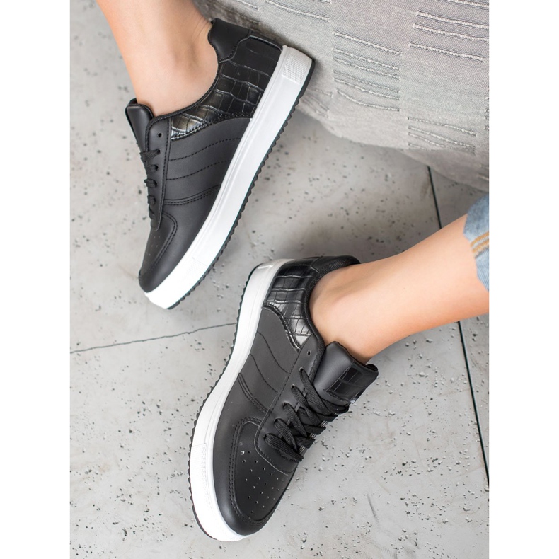 SHELOVET Tyylikkäät kengät alustalla musta 2