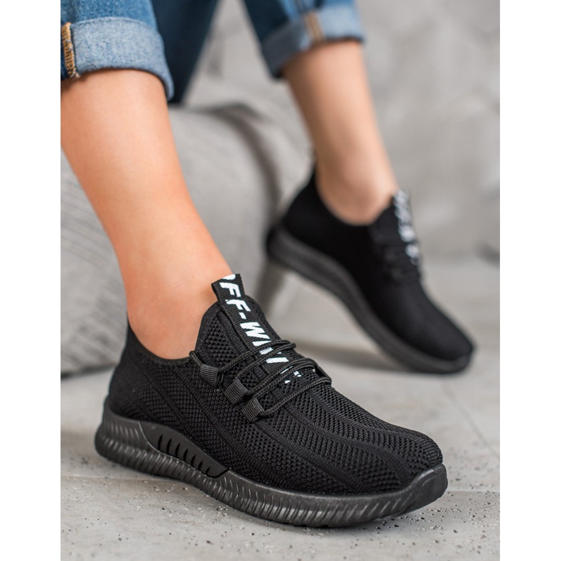 SHELOVET Mustat harjatut kengät 2