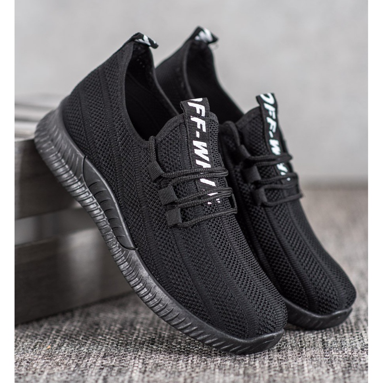 SHELOVET Mustat harjatut kengät 1