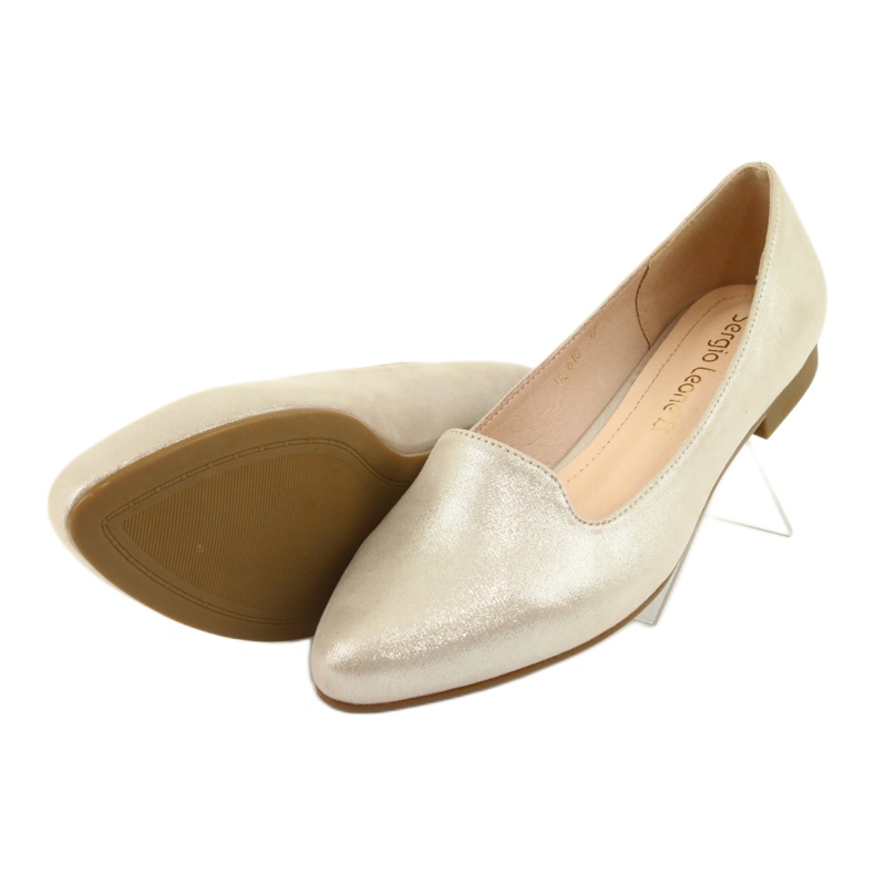 Lords kultabalerinat Sergio Leone 610 kultainen 5