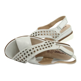 M.Daszyński Hopeiset sandaalit kiilassa Daszyński 1838 harmaa 5