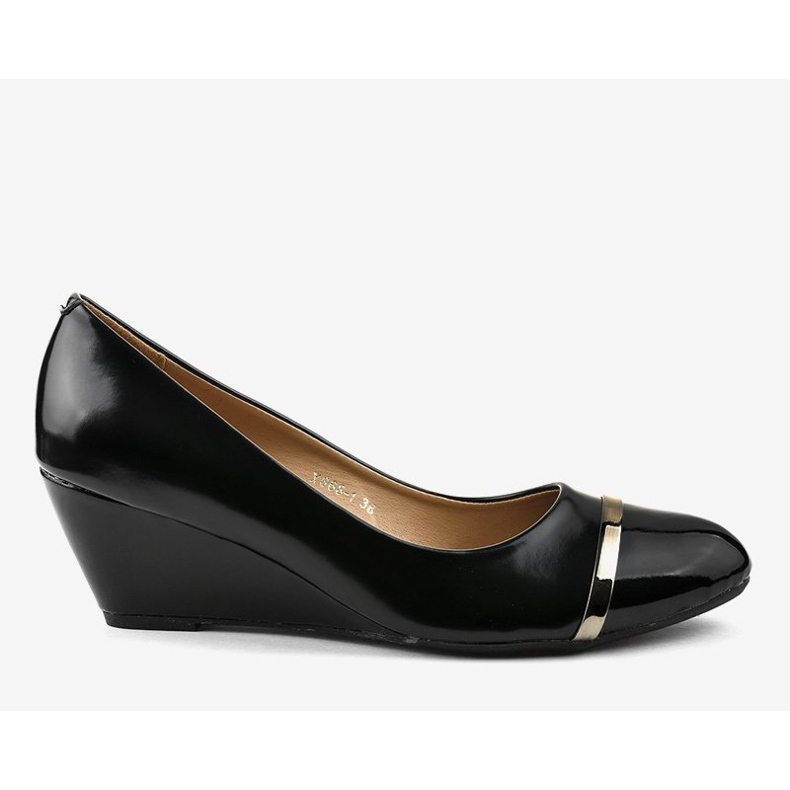 Mustat pumput kiilassa X668-1 2