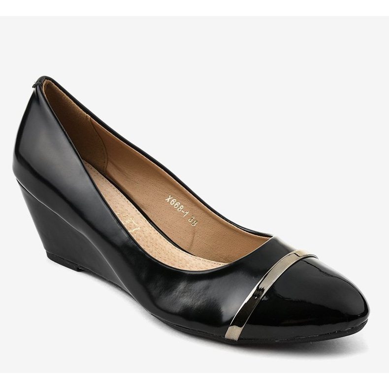 Mustat pumput kiilassa X668-1 1