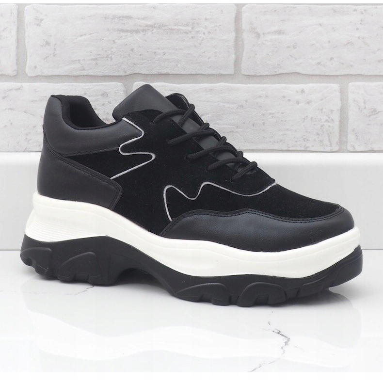 Mustat lenkkarit ekonahkaa E3260 1