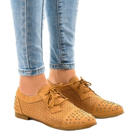 Ruskeat avoimet kengät, joissa nastat MJ1125 1