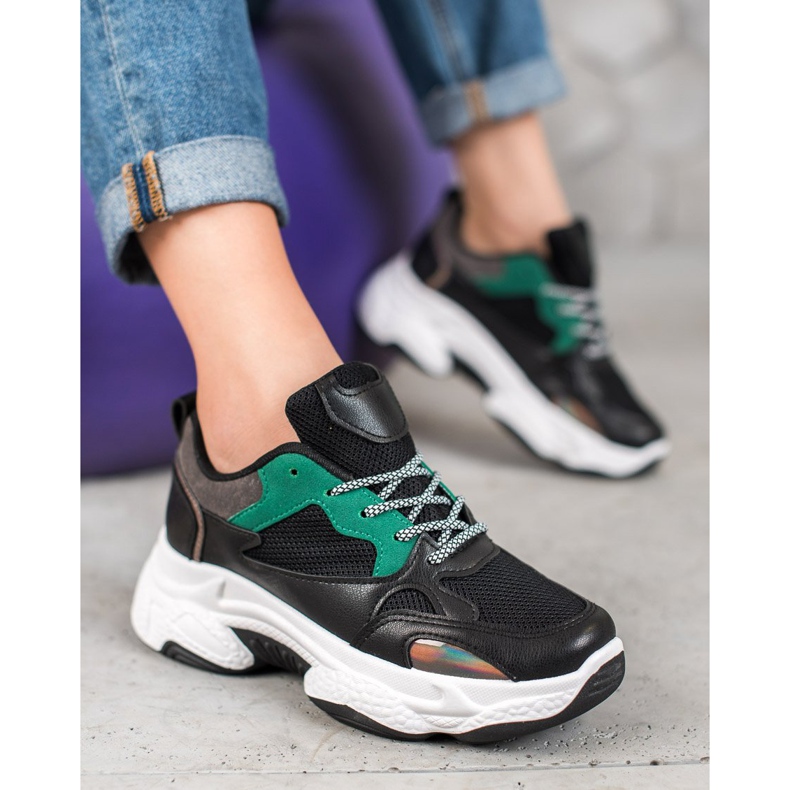 SHELOVET Mustat urheilukengät 2