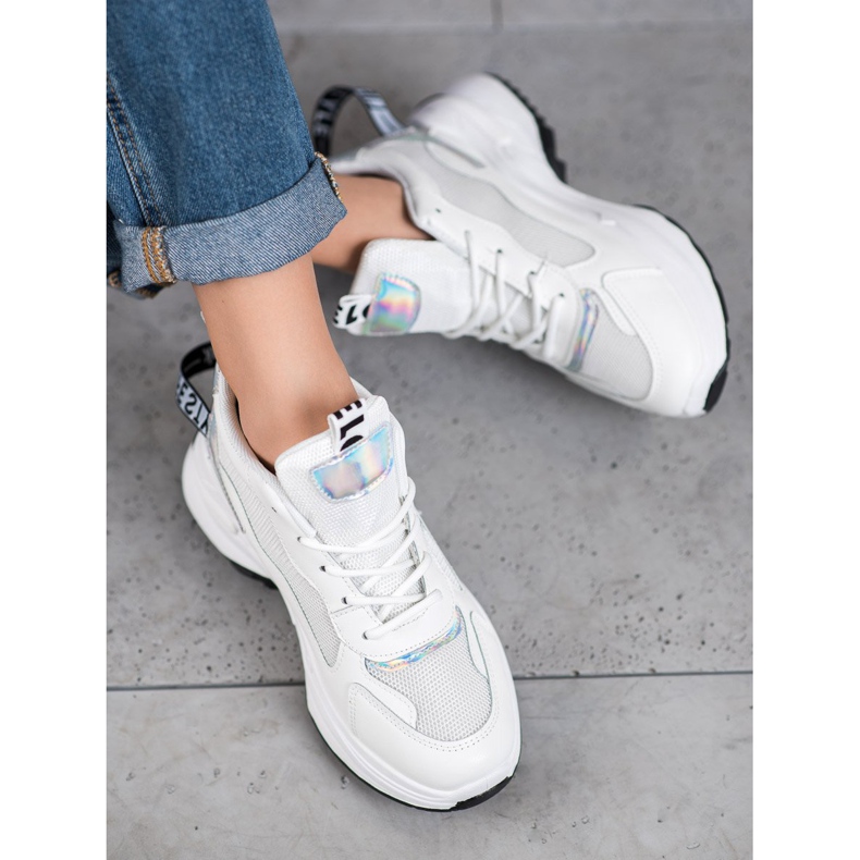 Weide Muodikkaat lenkkarit merkinnöillä valkoinen 2