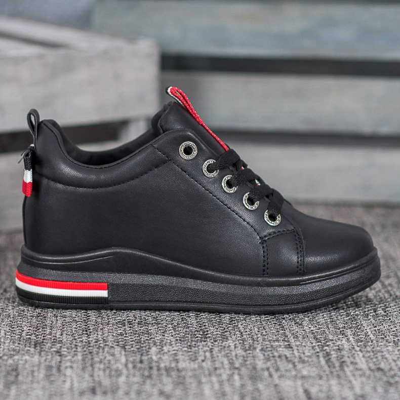 Weide Lenkkarit piilotetulla kiilalla musta punainen 1