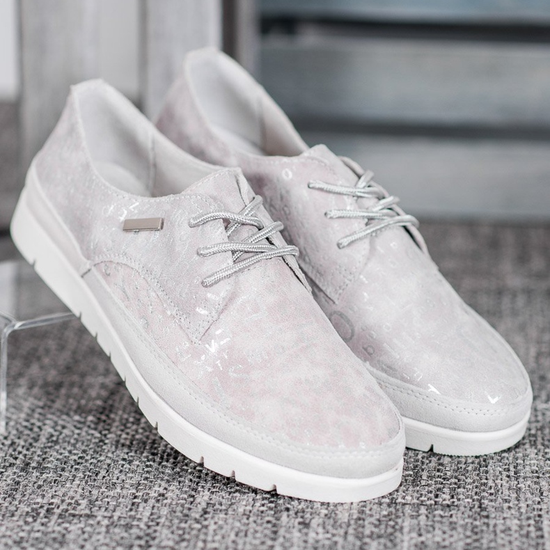 Filippo Nahka murtuu alustalla harmaa 2