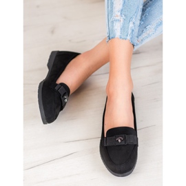 Miss Laura Herrat koristeellisella keulalla musta 1