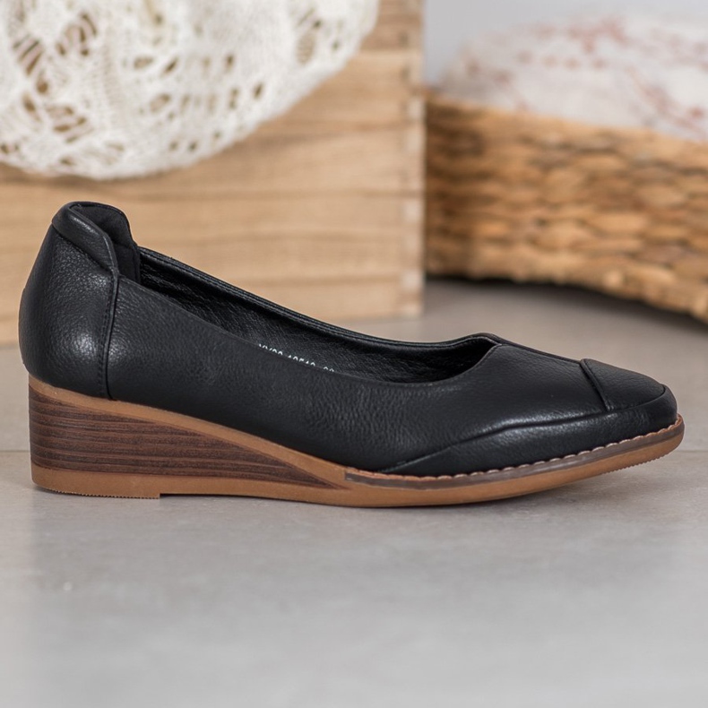 Vinceza Rento kiilapumput musta 1