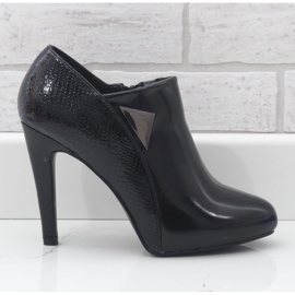 Mustat LEI-46 korkokengät 1