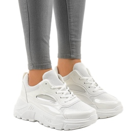 Valkoiset muodikkaat urheilukengät MS381E-9 valkoinen 1