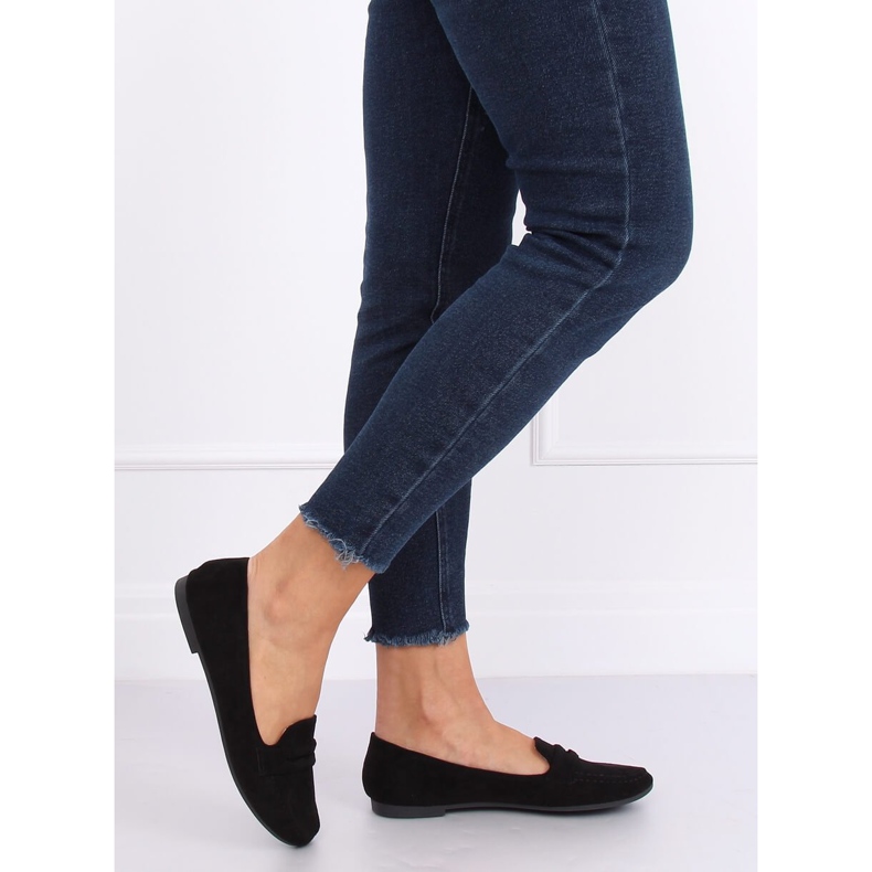 Naisten mustat nahkasaappaat 3900 Musta 1