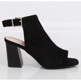 Musta avokärkiset pumput 3015 Musta 2