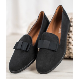 Miss Laura Herrat jousella musta 2