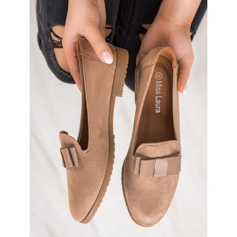 Miss Laura Herrat jousella ruskea 1