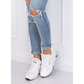 Valkoiset urheilukengät kiilakanta C131 Blanco valkoinen 1