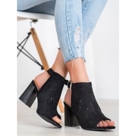 Mannika Sisäänrakennetut avoimet sandaalit musta 1