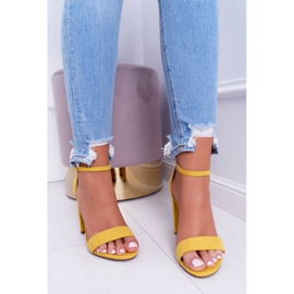 ADY Naisten sandaalit kantapäässä Suede Yellow Anastasie keltainen 1