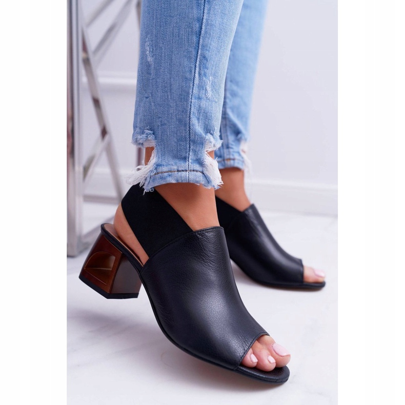 Sandaalit baarissa Laura Messi 1919 Nahka Musta Grehno 1