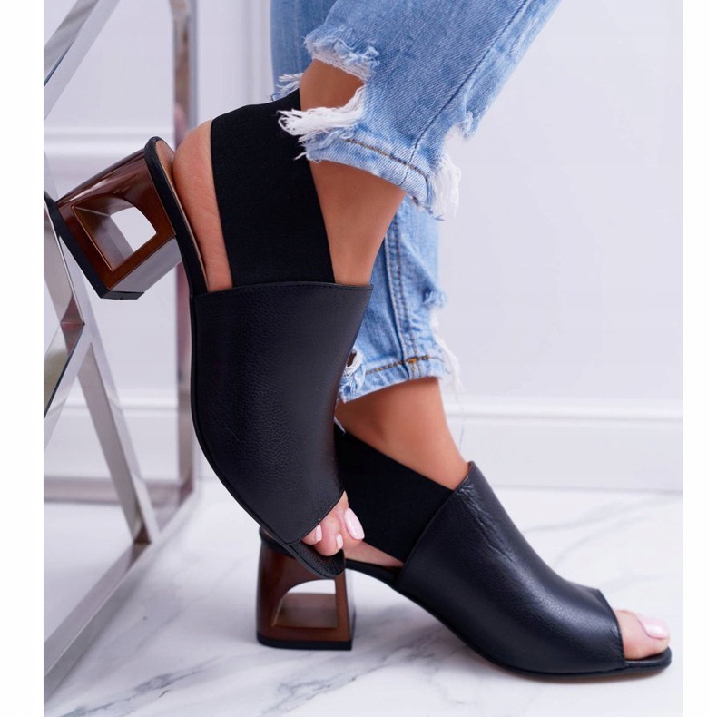 Sandaalit baarissa Laura Messi 1919 Nahka Musta Grehno 2