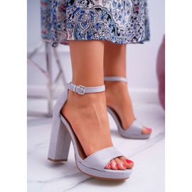 ADY Naisten harmaat sandaalit Debora -korkokengillä 2