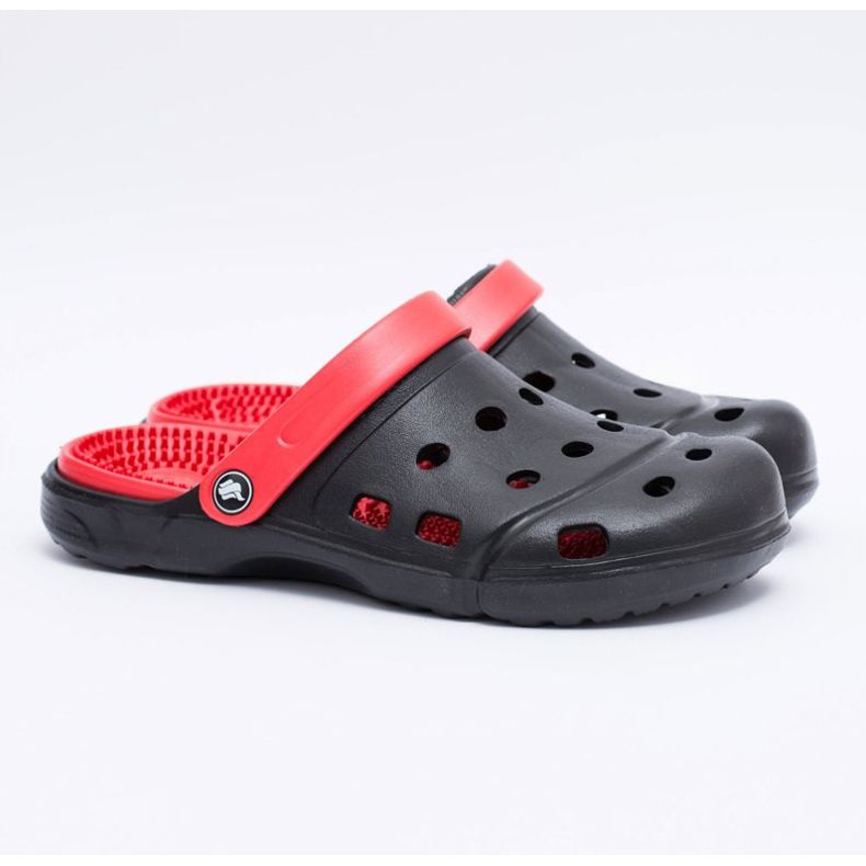 Flameshoes Miesten puutarhatossut Kroks Eva Black musta punainen 2