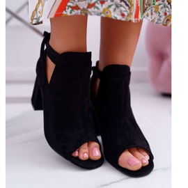 Vinceza Mustat saapikkaat sandaalit baarissa harmaat 2