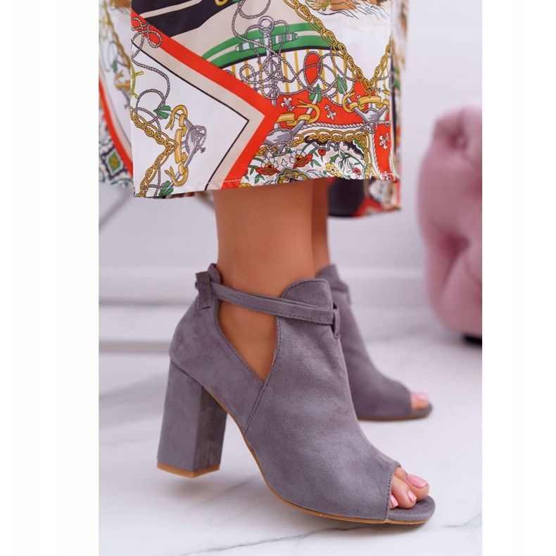 Vinceza Harmaat saapikkaat sandaalit baarissa harmaat 1