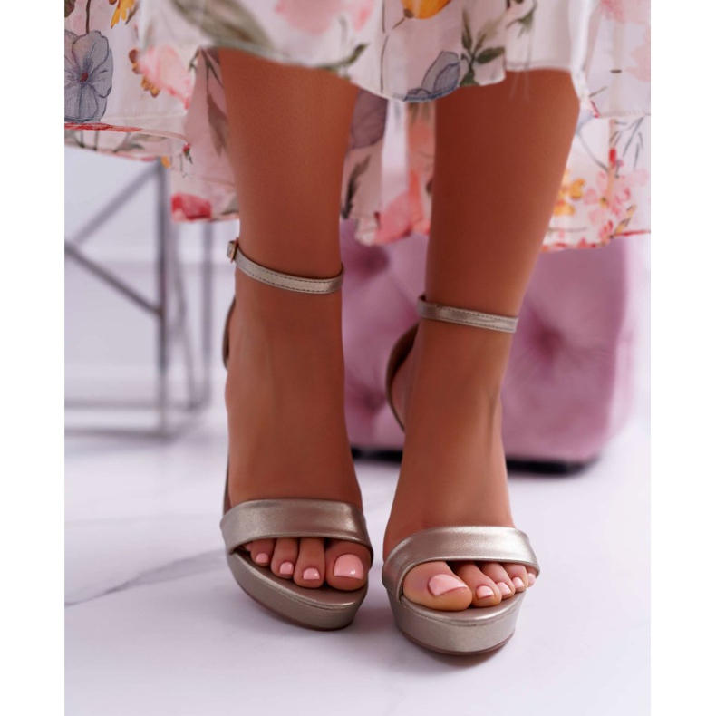 Moow Naisten sandaalit korkealla korolla kulta Ellania Platform kultainen 2