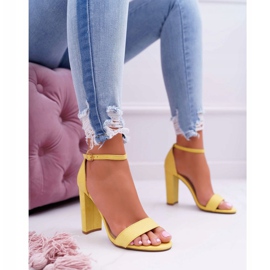 ADY Naisten sandaalit kantapäässä Suede Yellow Anastasie keltainen 1