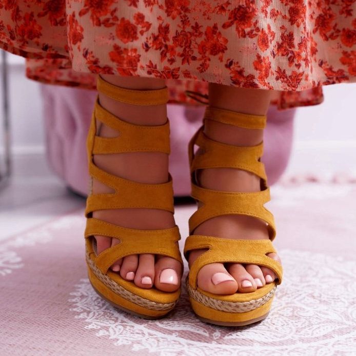 FE1 Naisten sandaalit kiilalla, keltainen merkkijono, Liluena 2